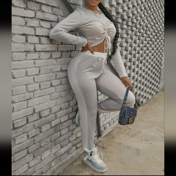 Drawstring Cute 2 piece Set - Picture 3 of 6